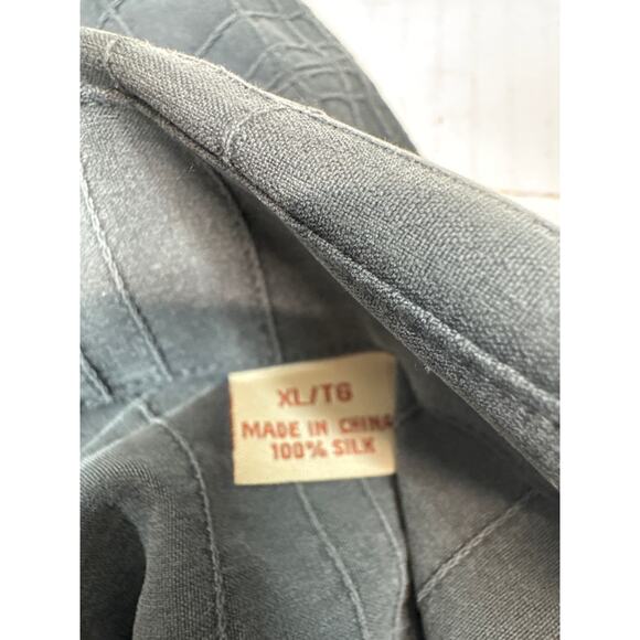 Tommy Bahama Shirt Mens Gray 100% Silk Long Sleeve Embroidered Geometric Size XL - Picture 4 of 5